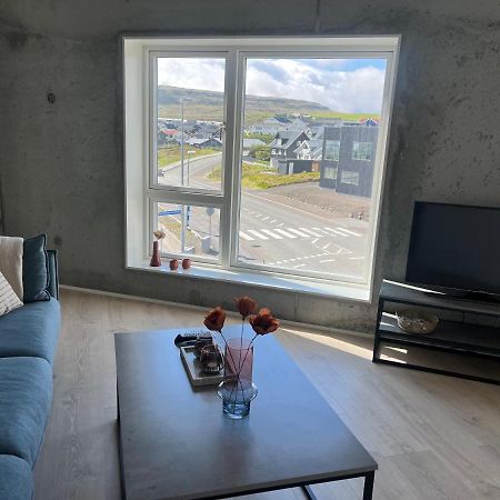 New 2 Bedroom Apt - Ocean And Mountain View Tórshavn Eksteriør bilde